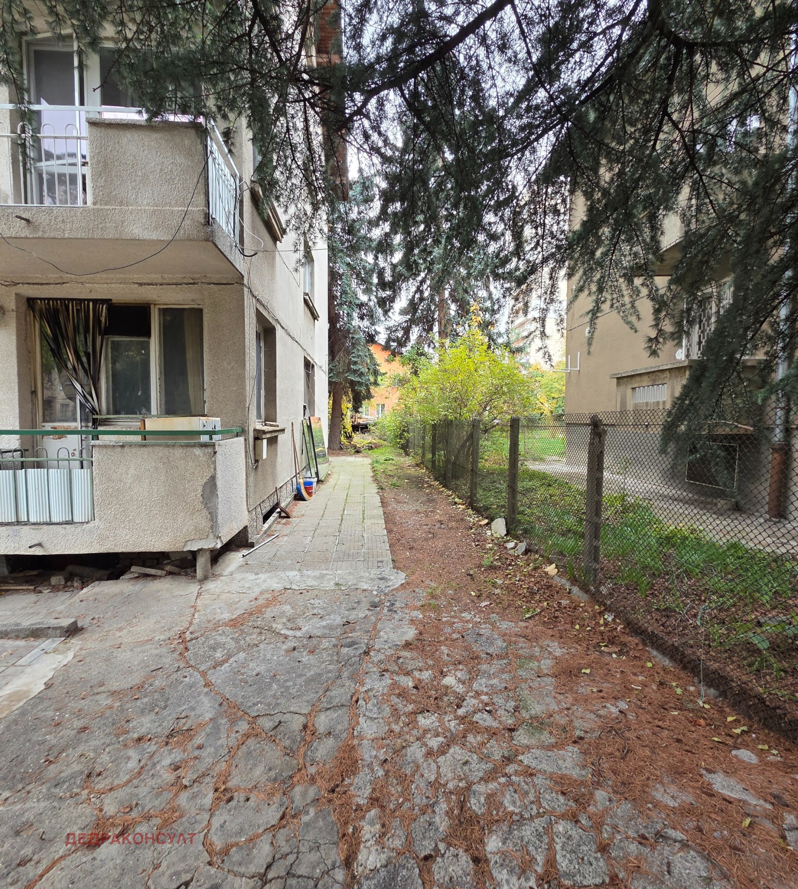 Продава ЕТАЖ ОТ КЪЩА, гр. София, Изток, снимка 2 - Етаж от къща - 54408054