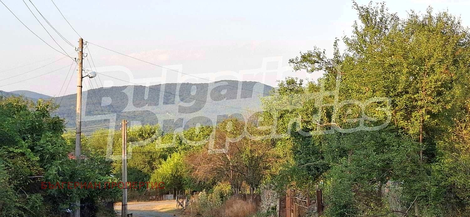 Продава КЪЩА, с. Кирово, област Бургас, снимка 2 - Къщи - 51334821