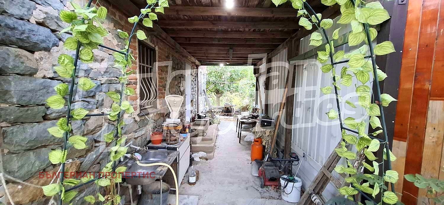 Продава КЪЩА, с. Кирово, област Бургас, снимка 2 - Къщи - 51334821