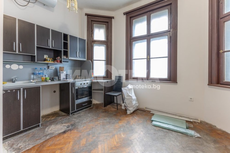 Продава 2-СТАЕН, гр. Варна, Център