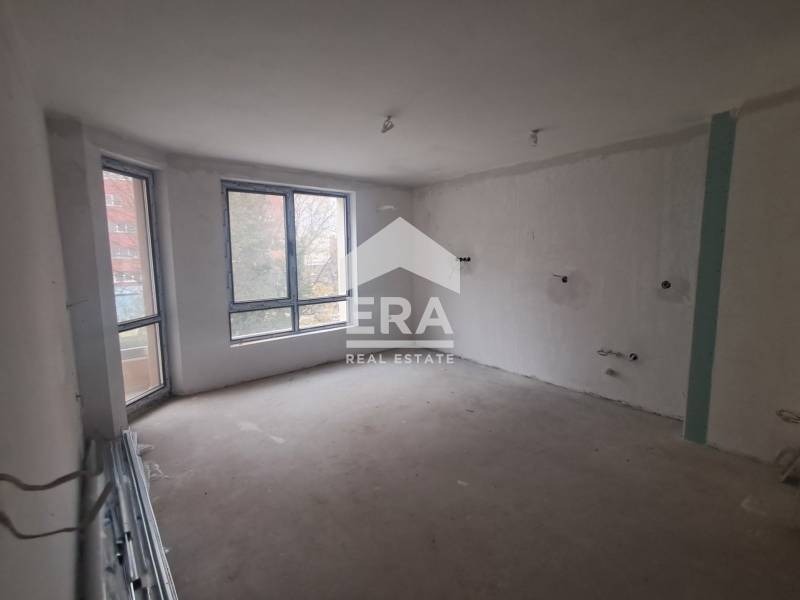 Продава 3-СТАЕН, гр. Варна, Лятно кино Тракия