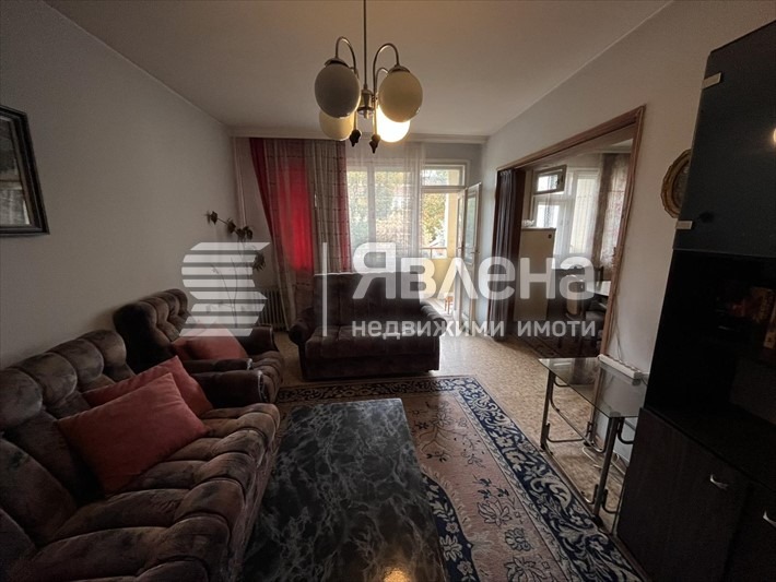 Продава 3-СТАЕН, гр. Пловдив, Център, снимка 3 - Апартаменти - 53277260