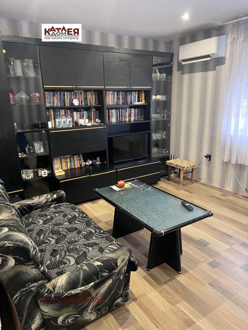 Продава ЕТАЖ ОТ КЪЩА, гр. Враца, Център, снимка 5 - Етаж от къща - 53068889