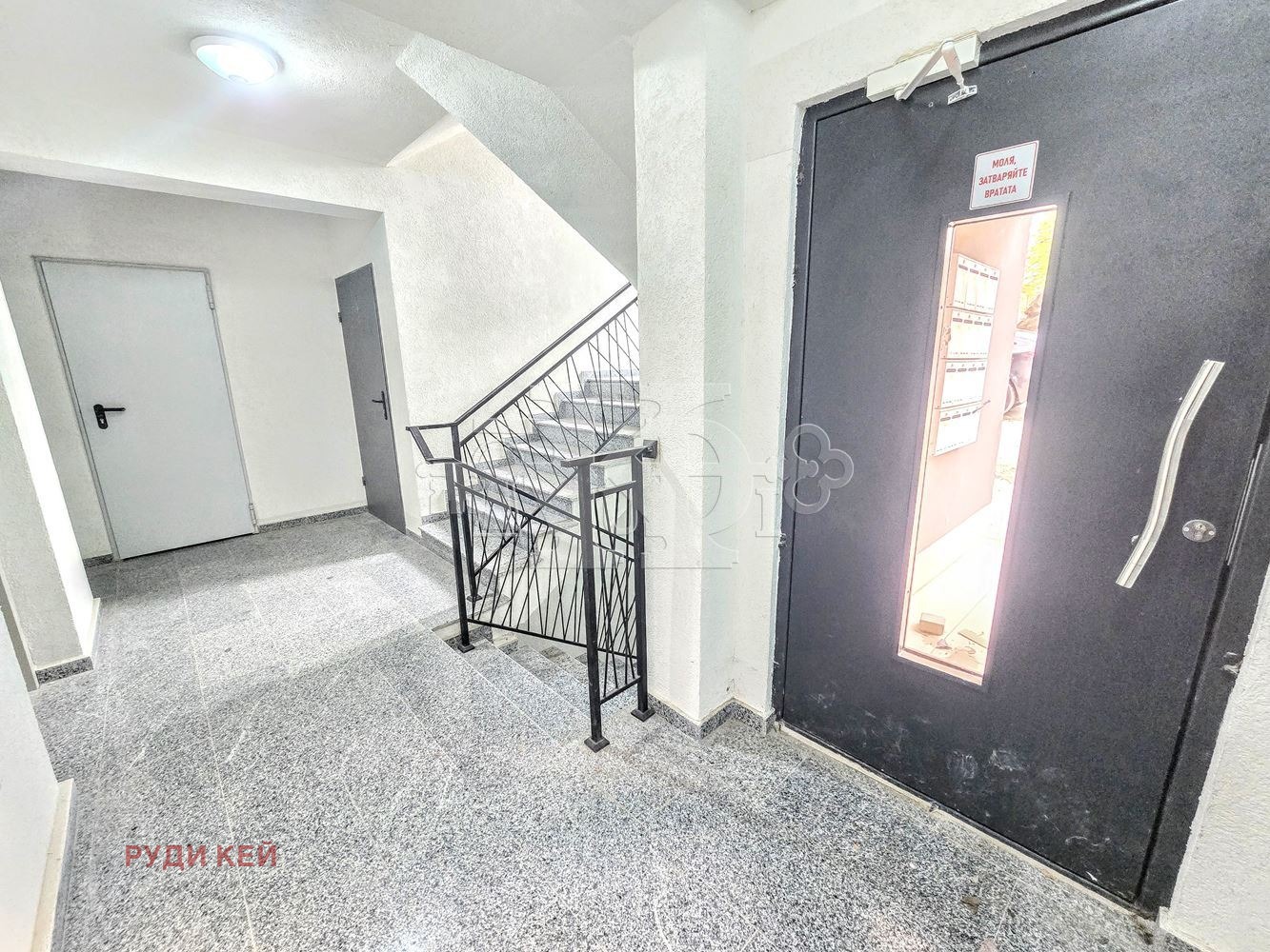 Продава 1-СТАЕН, гр. Варна, Операта, снимка 5 - Апартаменти - 54514504
