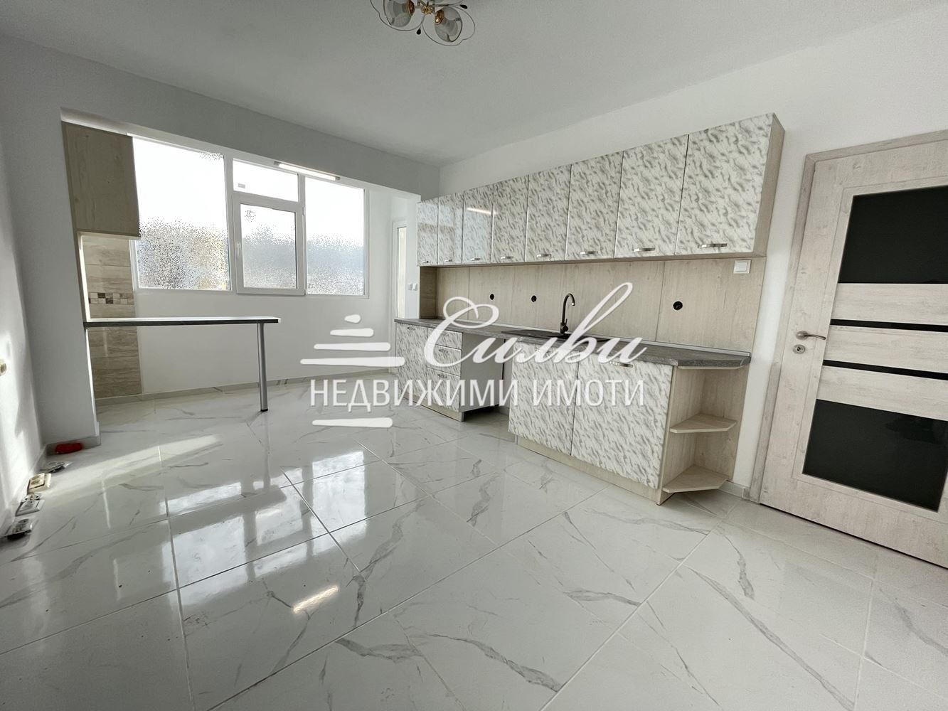 Продава 3-СТАЕН, гр. Шумен, Тракия