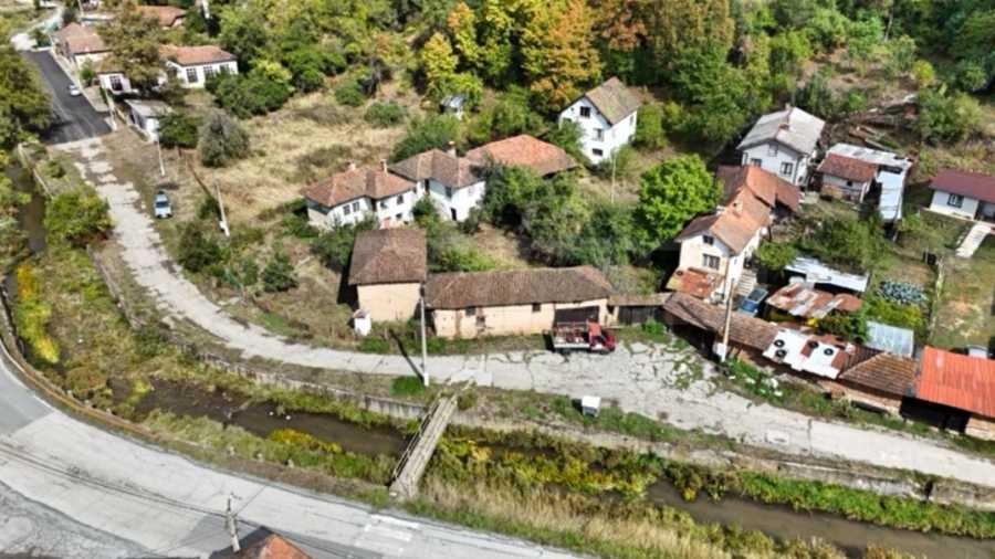 Продава КЪЩА, с. Ново село, област София област, снимка 15 - Къщи - 53862725