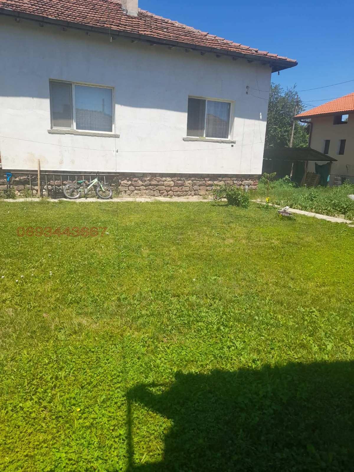 Продава КЪЩА, с. Литаково, област София област