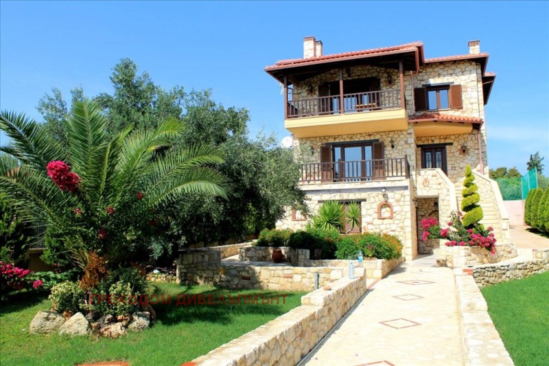 Продава КЪЩА в Гърция, Халкидики - 235 кв.м / 650 000 € » 1 271 289.50 лв., ГРЕКОДОМ ДИВЕЛЪПМЪНТ