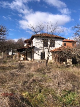 Maison Katrichte, région Kyoustendil 2