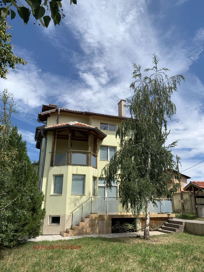 En venta  Casa Sofia , Voluyak , 313 metros cuadrados | 47720378
