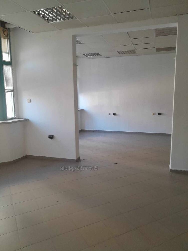 Til salg  Butik Kardzhali , Vazrozhdentsi , 130 kvm | 48953592 - billede [2]