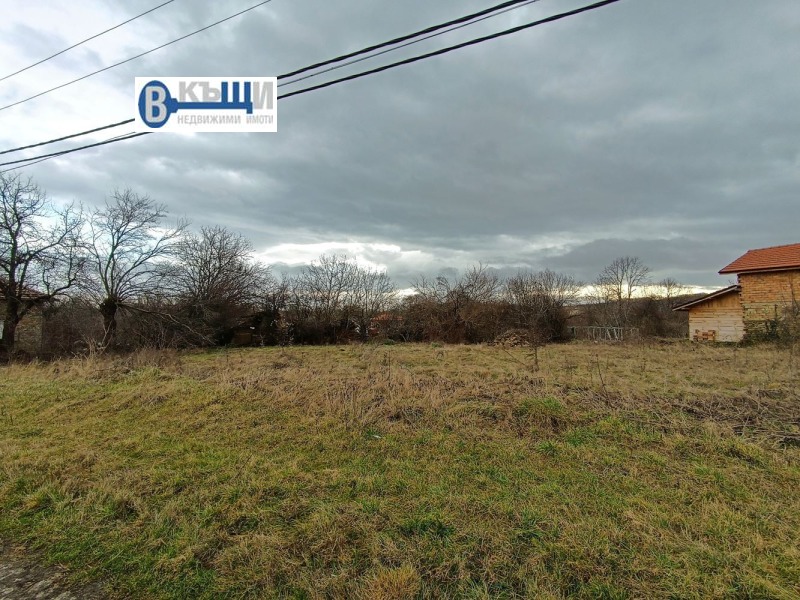 Продава ПАРЦЕЛ в област Велико Търново, с. Ново село - 1100 кв.м / 18 900 € » 36 965.19 лв., ВКЪЩИ