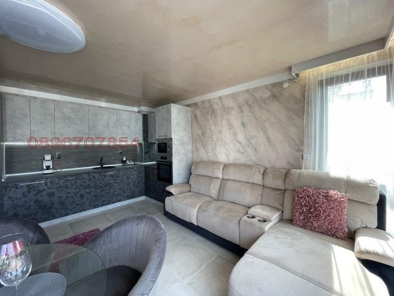 Zu verkaufen  1 Schlafzimmer Plowdiw , Mladeschki Halm , 72 qm | 50168106 - Bild [2]