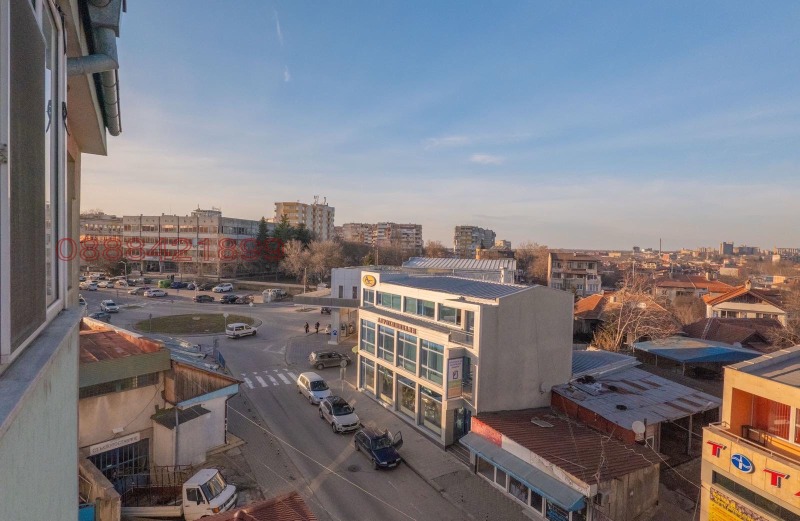 Продава 3-СТАЕН, гр. Добрич, Център, снимка 12 - Апартаменти - 52782817