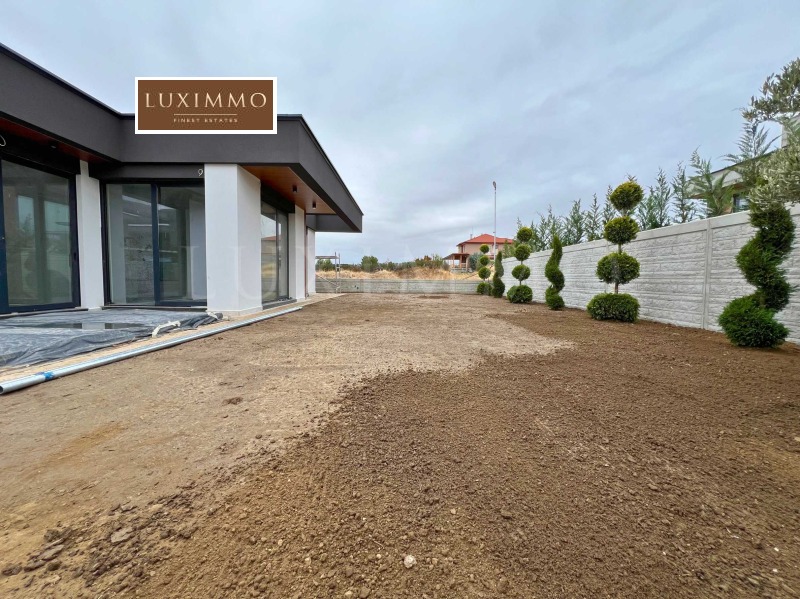 Продава КЪЩА, област Пловдив, с. Белащица • 524800 € • 50994683 — Holmes.bg