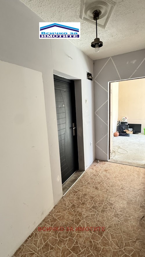 Продава 1-СТАЕН, гр. Русе, Родина 2, снимка 2 - Апартаменти - 53590523