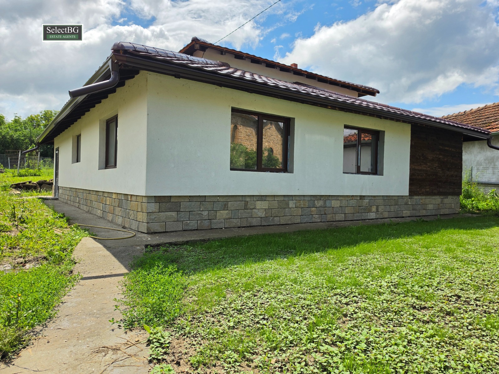 Продава КЪЩА, с. Къпиново, област Велико Търново, снимка 2 - Къщи - 48866907