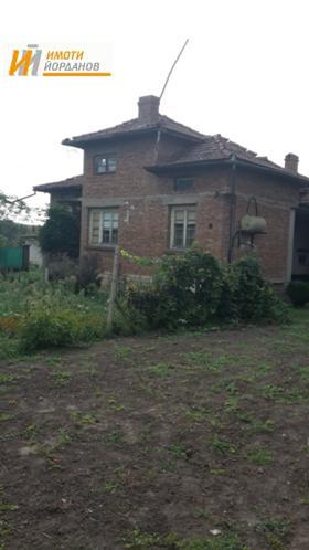 Продажба на имоти в с. Паисий, област Велико Търново - изображение 1 