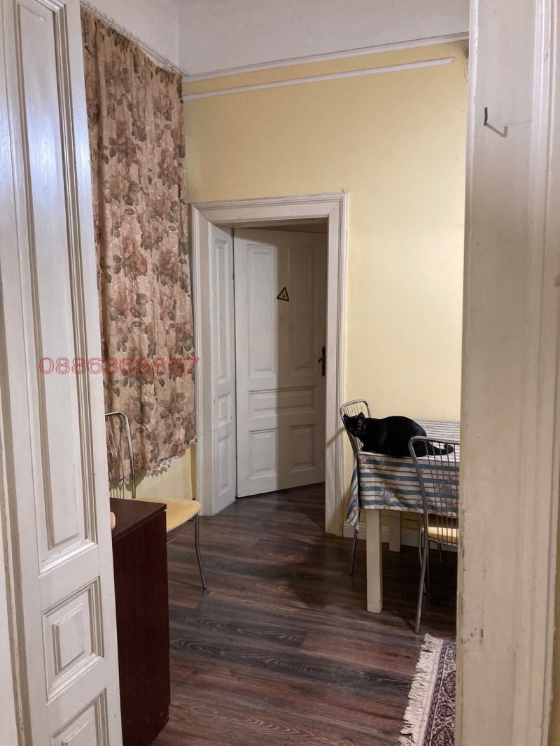 Продава ЕТАЖ ОТ КЪЩА, гр. Русе, Център, снимка 3 - Етаж от къща - 53172032