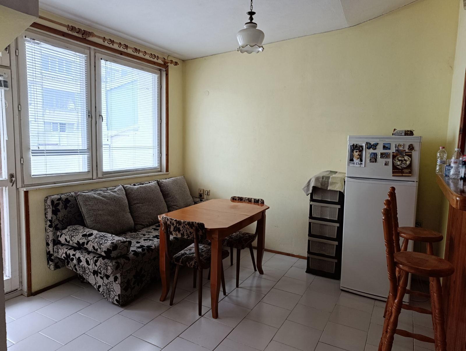 Продава 1-СТАЕН, гр. Бургас, Лазур, снимка 2 - Апартаменти - 54737960