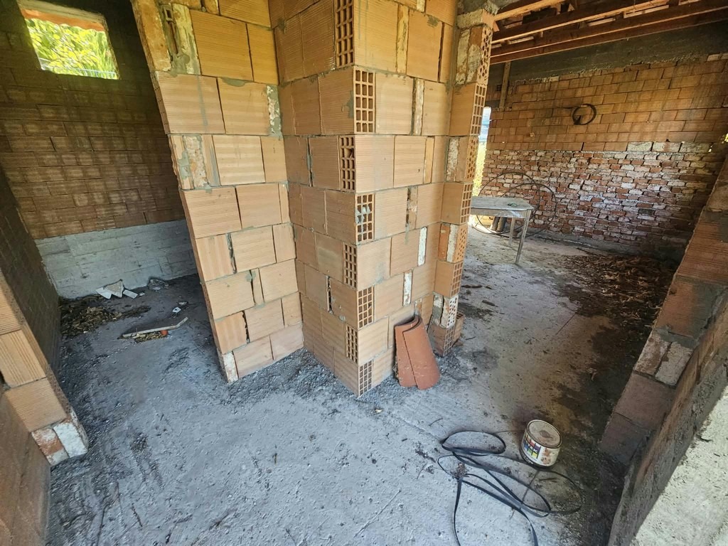 Продава ВИЛА, с. Брош, област Кърджали, снимка 13 - Вили - 54952774