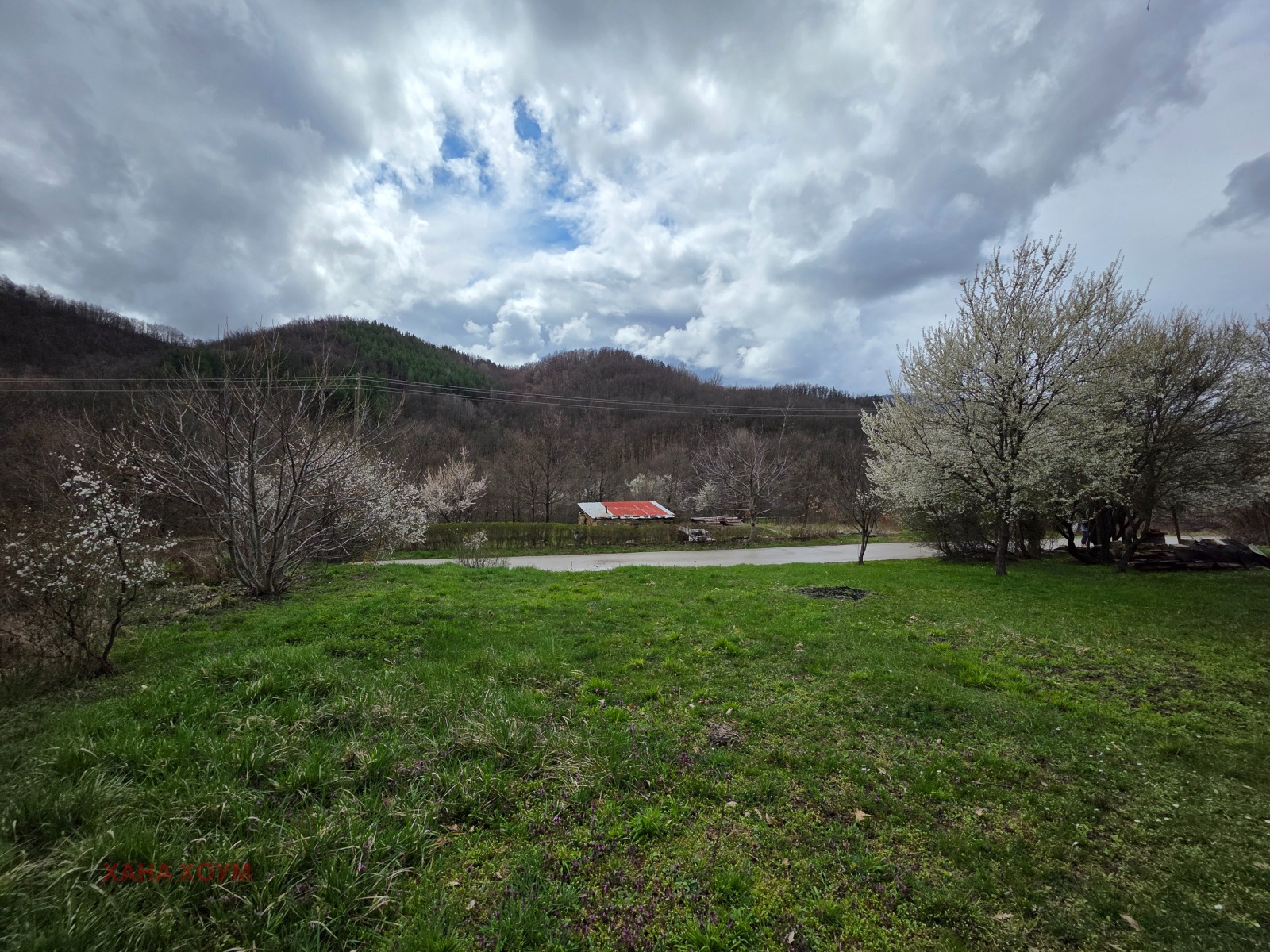 Продава ПАРЦЕЛ, с. Орешак, област Ловеч