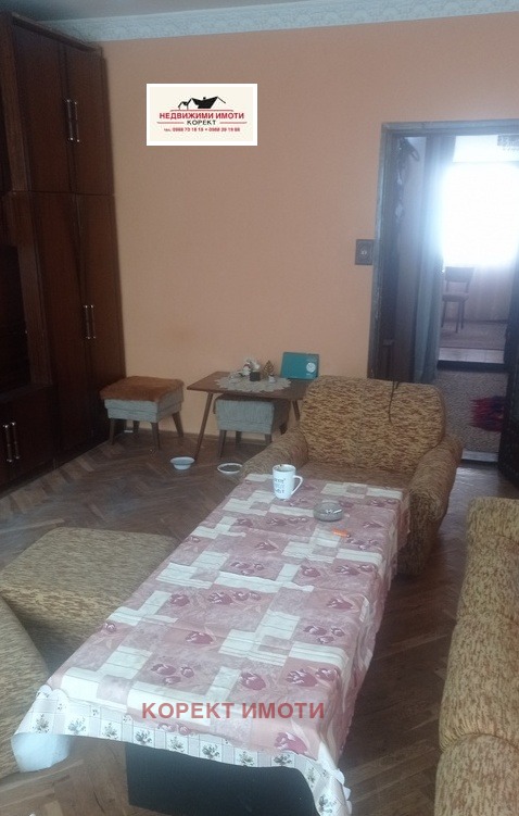 Продава 3-СТАЕН, гр. Шумен, Болницата, снимка 2 - Апартаменти - 54421389