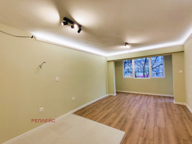 Продава 4-СТАЕН, гр. Варна, Чайка