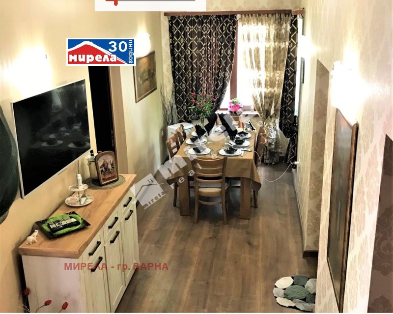 Продава КЪЩА, гр. Варна, Център, снимка 2 - Къщи - 52385915