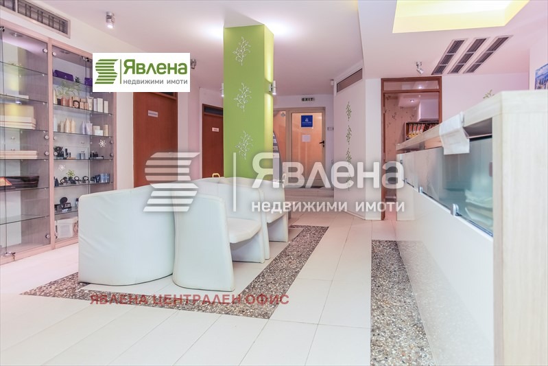 Eladó  Bár; Kávézó Sofia , Goce Delcsev , 241 négyzetméter | 95110899