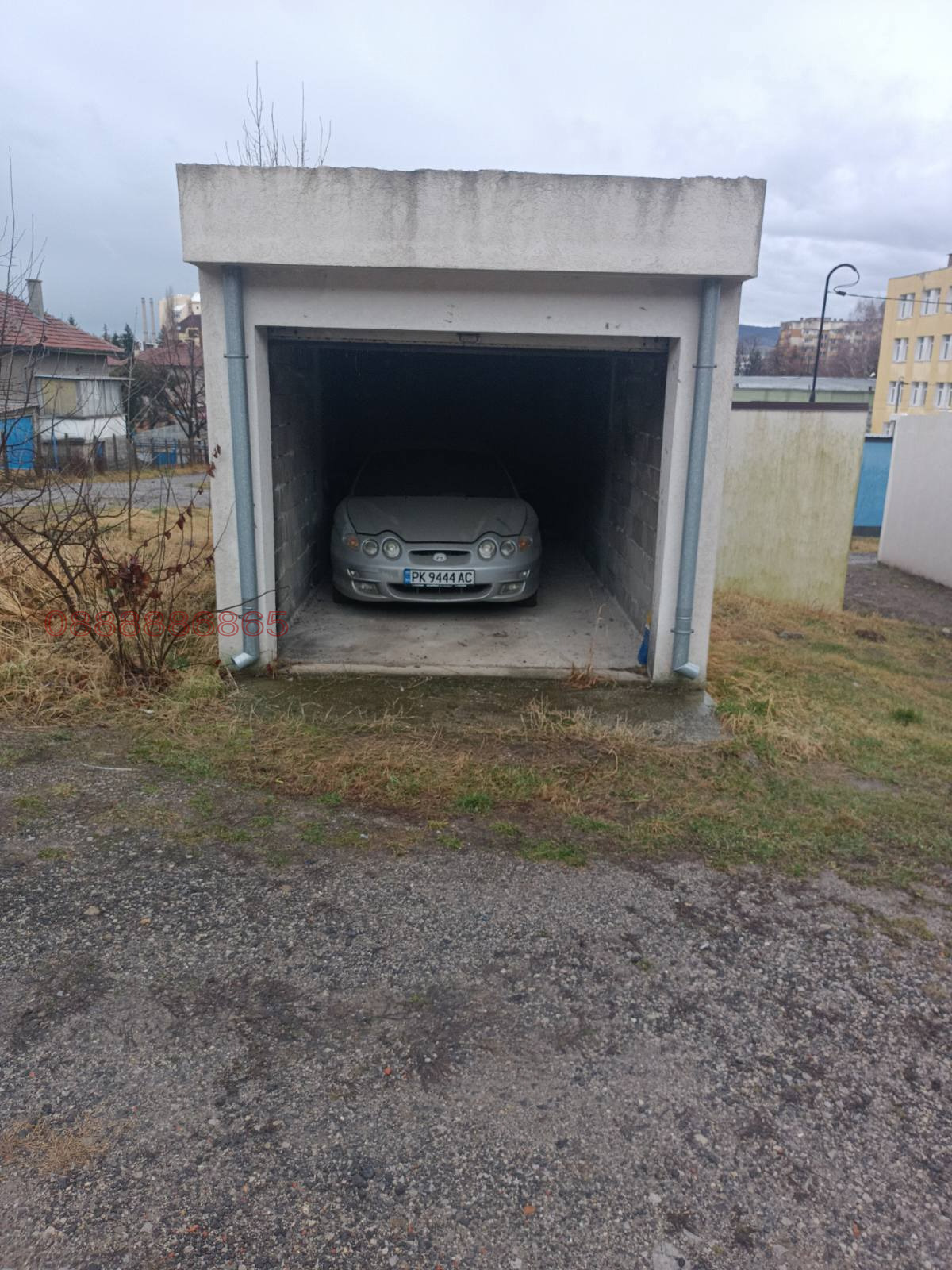 Продава ГАРАЖ, ПАРКОМЯСТО, гр. Перник, Изток