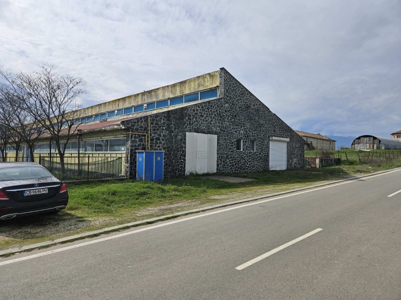 Продава ПРОМ. ПОМЕЩЕНИЕ в област Благоевград, гр. Петрич - 3646 кв.м / 450 000 € » 880 123.50 лв., ВЕЛИНОВ АРХИТЕКТИ