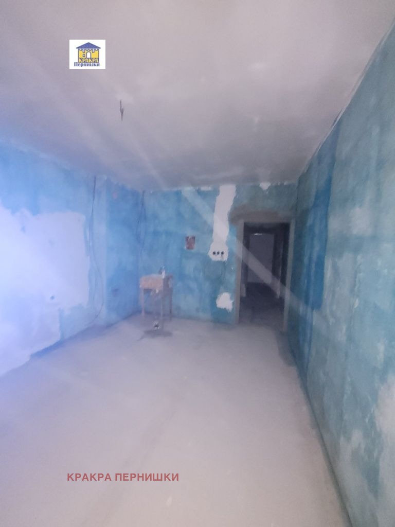 Продава 1-СТАЕН, гр. Перник, Център, снимка 9 - Апартаменти - 52642377