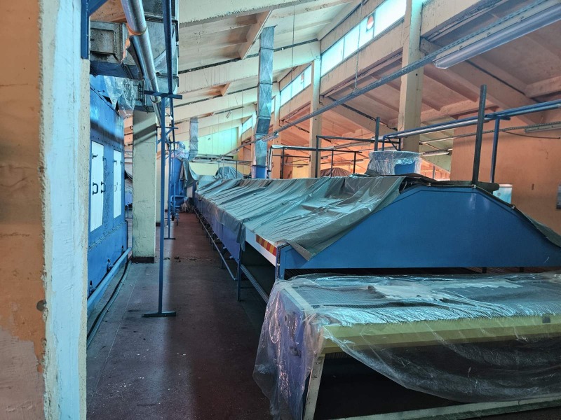 Продава ПРОМ. ПОМЕЩЕНИЕ, гр. Петрич, област Благоевград, снимка 6 - Производствени сгради - 53413031