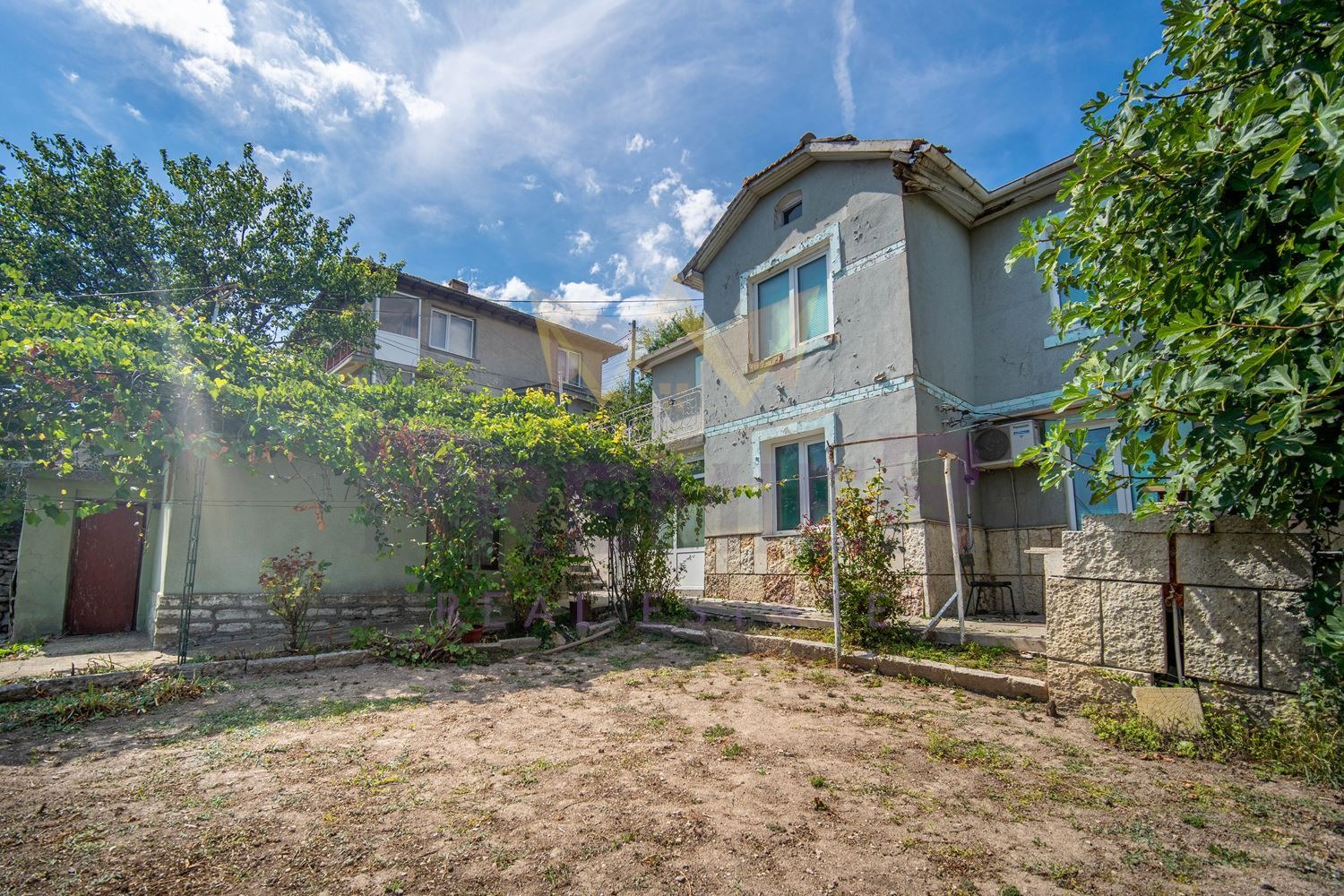 Продава КЪЩА, гр. Балчик, област Добрич, снимка 2 - Къщи - 54148620