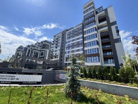 2 спаваће собе Крастова вада, Софија