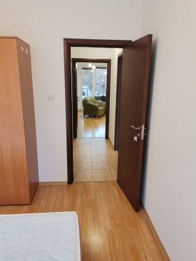 Продава 3-стаен град Пловдив Кършияка - [1] 