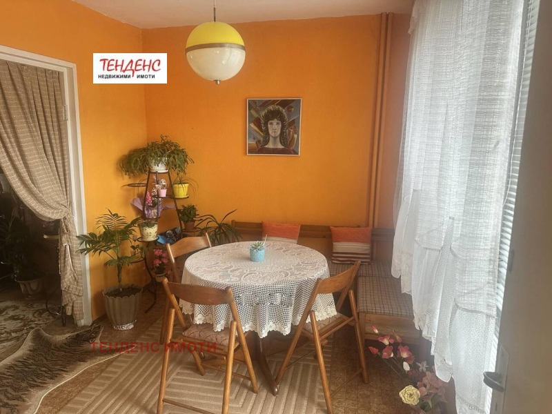 Продава МНОГОСТАЕН, гр. Кърджали, Възрожденци, снимка 11 - Апартаменти - 52476489