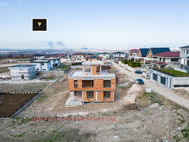 Продава  Къща, област Пловдив, с. Белащица •  163 000 EUR • ID 62832822 — holmes.bg - [1] 