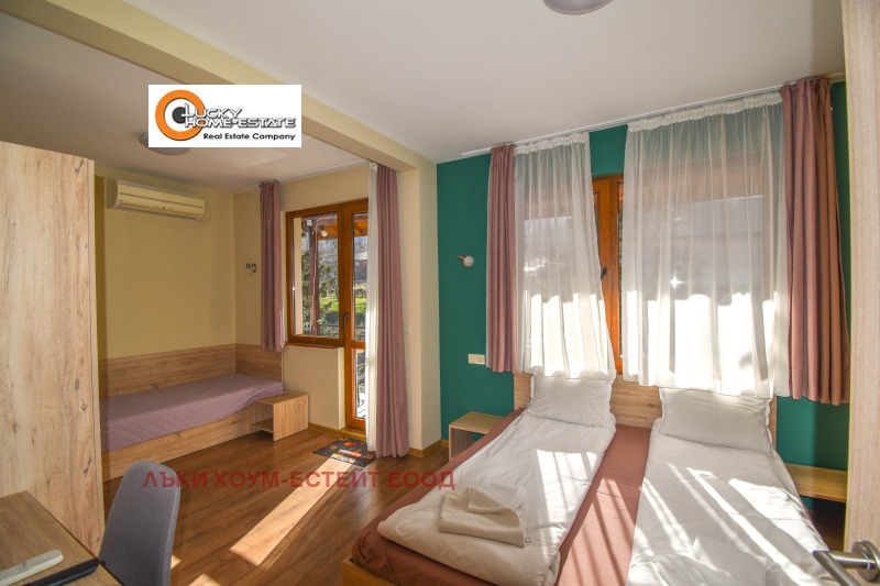 Продава КЪЩА, гр. Сапарева баня, област Кюстендил, снимка 10 - Къщи - 52990382