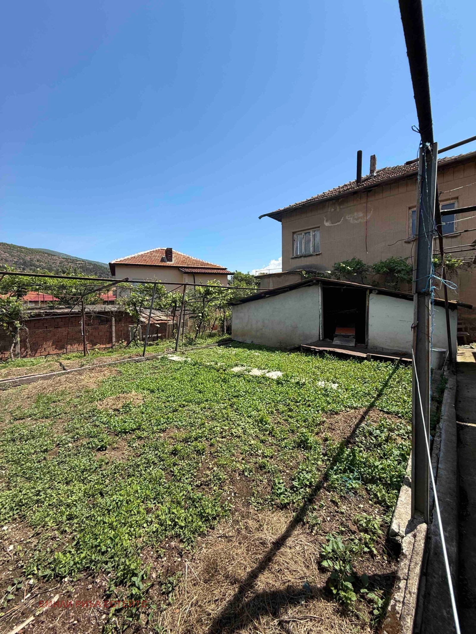 Продава КЪЩА, с. Зверино, област Враца, снимка 4 - Къщи - 54729876