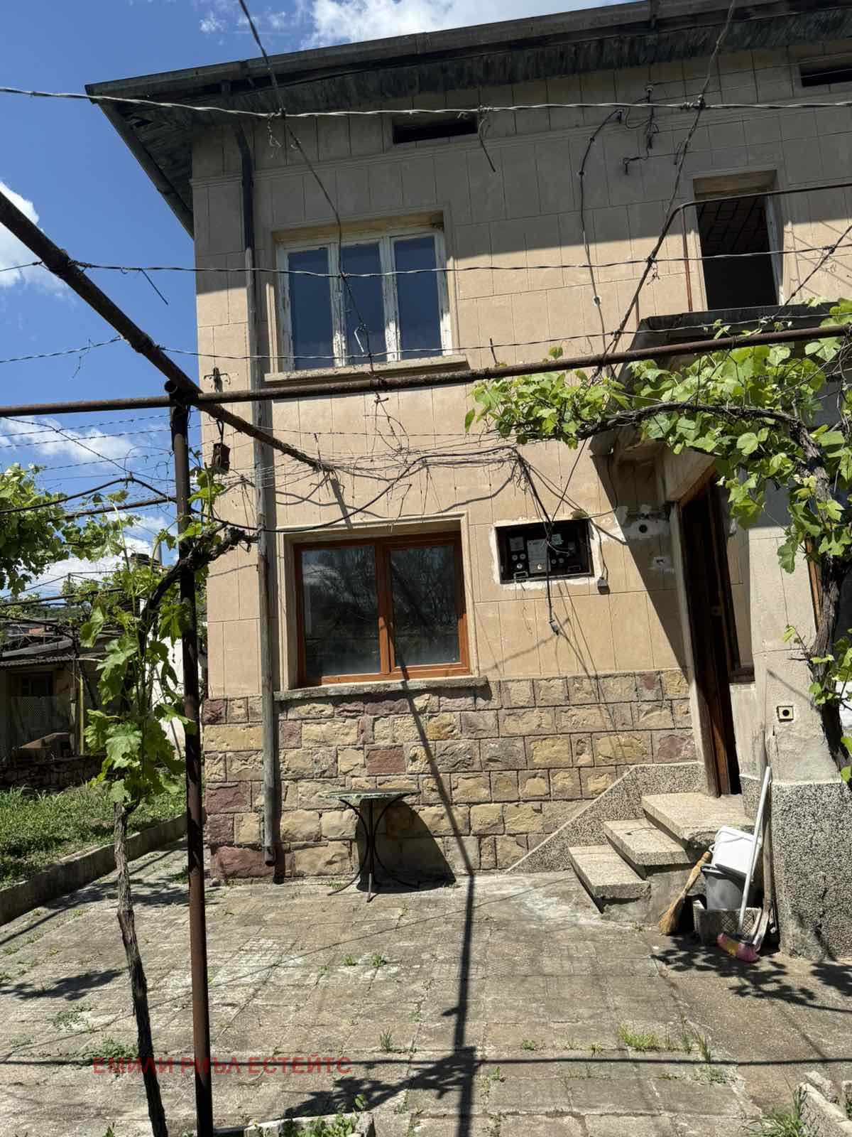 Продава КЪЩА, с. Зверино, област Враца, снимка 3 - Къщи - 54729876