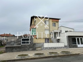 КЪЩА, 90 m2
