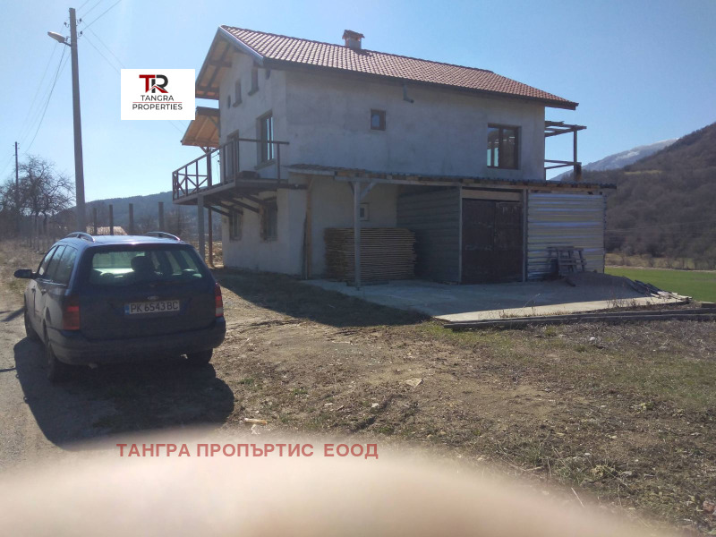 Продава КЪЩА, с. Парамун, област Перник, снимка 3 - Къщи - 46849761