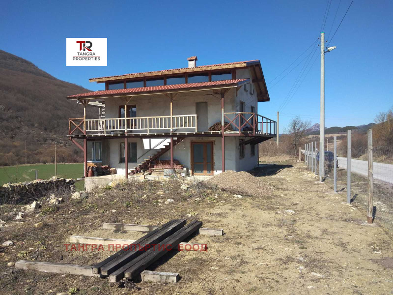 Продава КЪЩА, с. Парамун, област Перник, снимка 2 - Къщи - 46849761