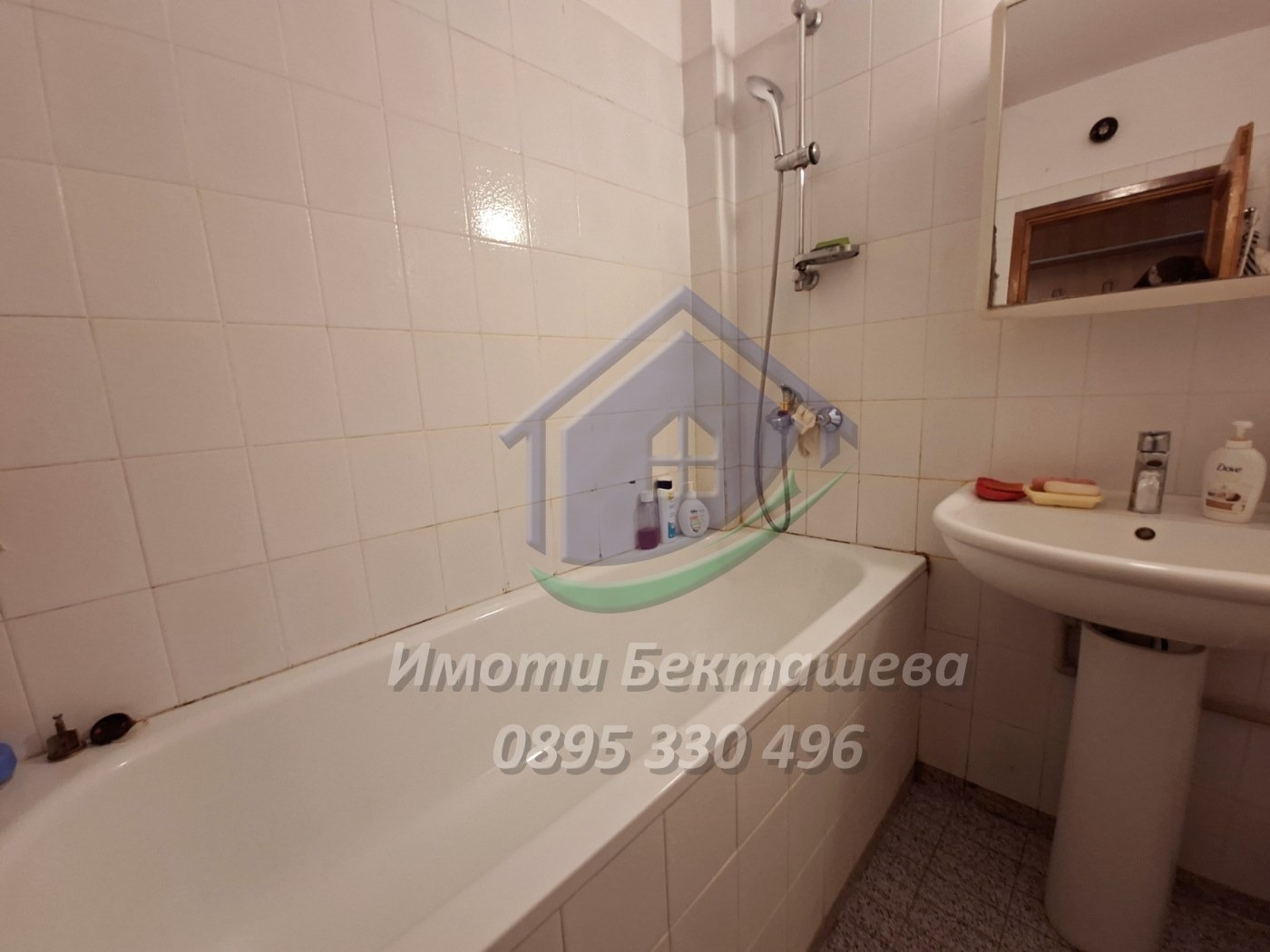Продава 3-СТАЕН, гр. Русе, Дружба 3, снимка 16 - Апартаменти - 54890306