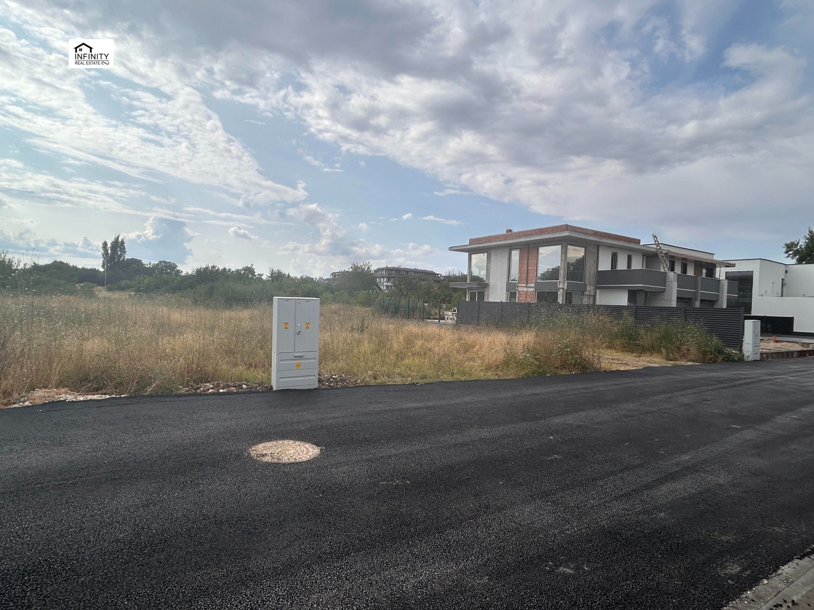 Продава ПАРЦЕЛ, гр. Пловдив, Остромила, снимка 2 - Парцели - 56710784