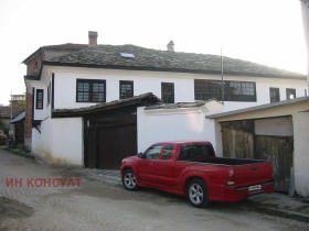 Casa Batak, região Pazardzhik 9