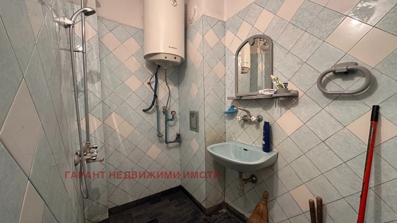 Продава 3-СТАЕН, гр. Габрово, Бичкиня, снимка 8 - Aпартаменти - 48380650