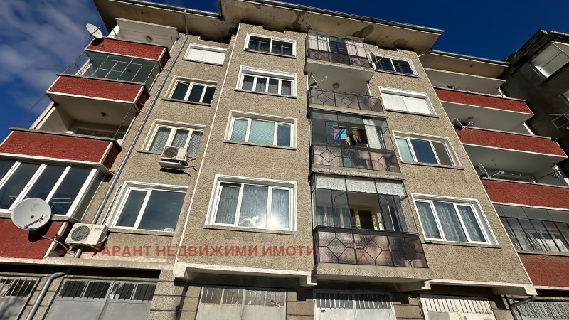 Продава 3-СТАЕН, гр. Габрово, Бичкиня, снимка 2 - Aпартаменти - 48380650